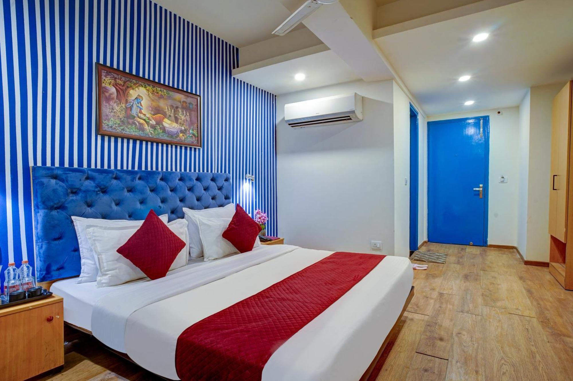 Aerostar Grand Near Yashobhoomi, Dwarka Hotel New Delhi